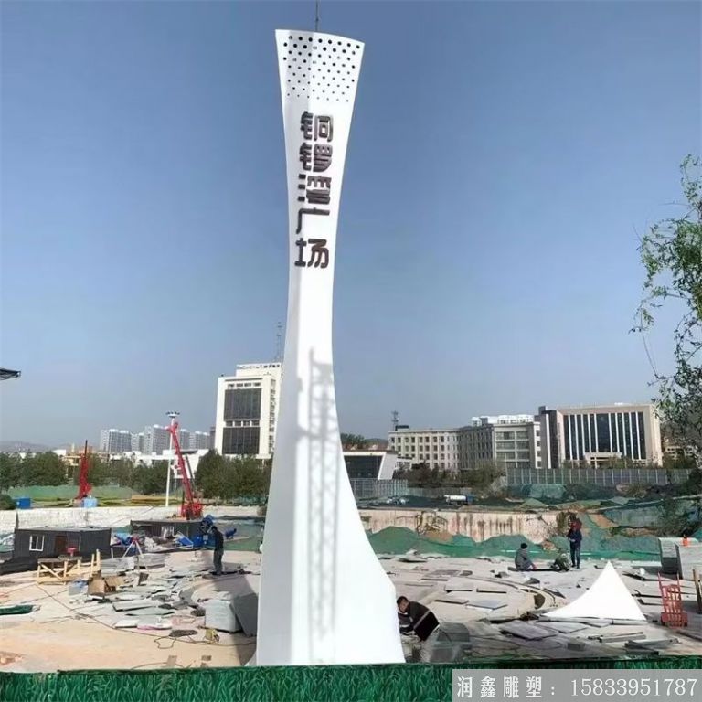 精神堡壘雕塑圖片，價(jià)格，廣場(chǎng)精神堡壘雕塑