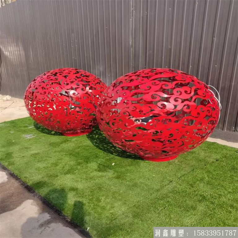 不銹鋼鏤空球雕塑，發(fā)光球體雕塑廠家